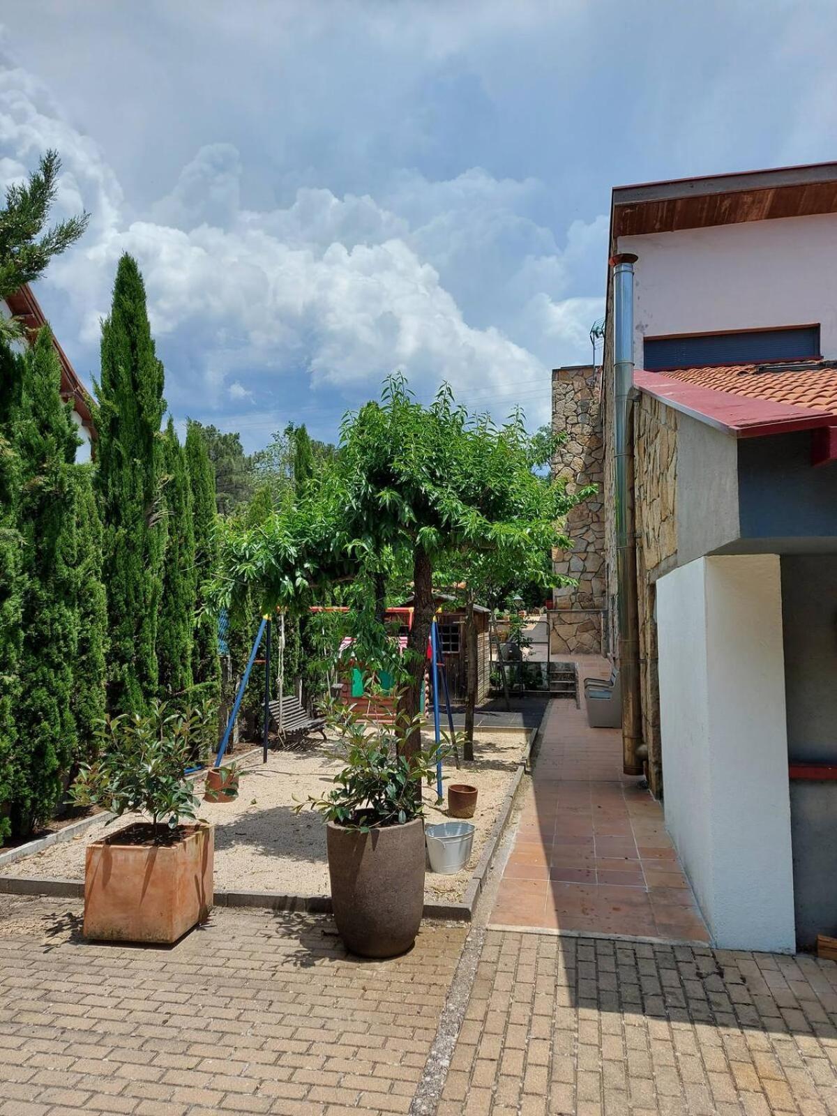 Casa Alborada Villa เซร์เซดียา ภายนอก รูปภาพ